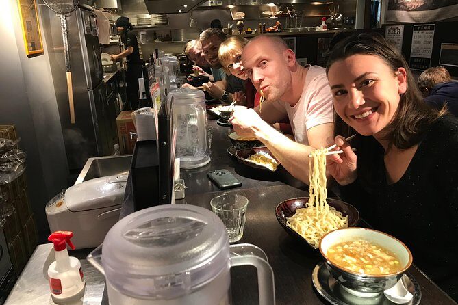 Deep Osaka Night Life, Eat & Drink! - The guides: why Kenji and Mari change the experience