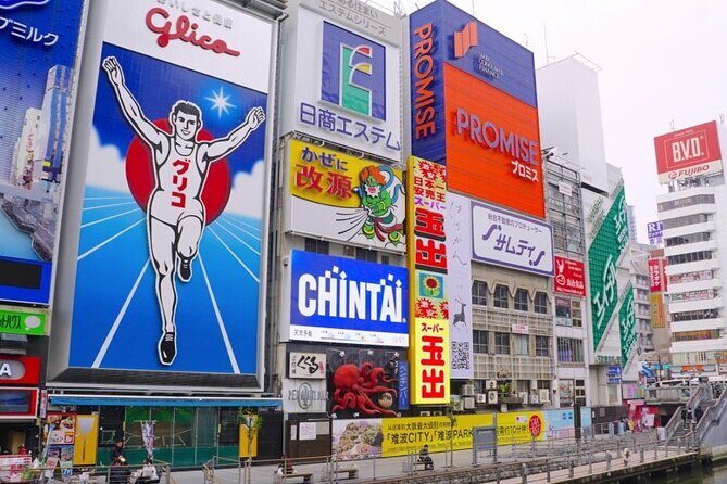 Full Day Walking Tour in Osaka Castle Temples and Ukiyoe - Kuromon Market: A Focused Food Market Break Without the Chaos
