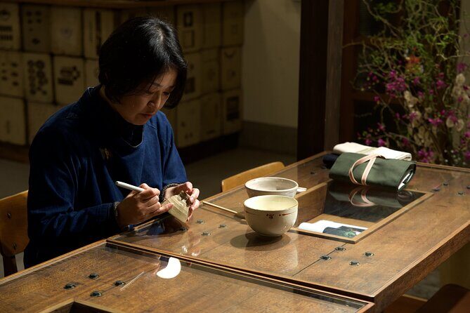 Kintsugi Workshop: Beauty in Brokenness - Key points to know before you go