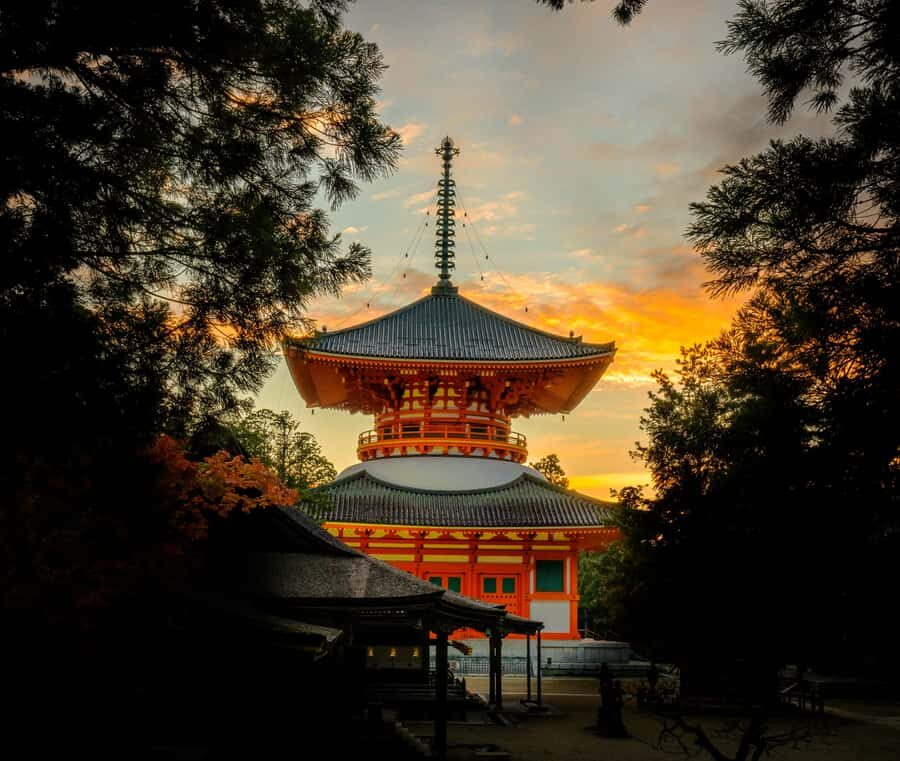 Koyasan: A Mysterious Meditation Journey - Danjo Garan Sacred Temple and the Koyasan Reihokan Museum
