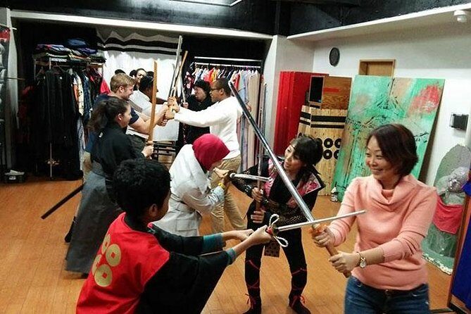 Learn The Katana 'Sword' Technique of Samurai and Ninja - Osaka’s Samurai and Ninja class: the vibe and what you’re really doing