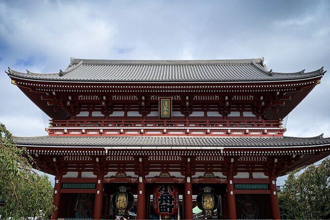 Nara : Private Day Walking Tour (From Osaka/Kyoto Possible) - Todai-ji Temple and the Great Buddha at Nandaimon Gate