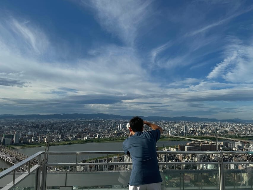 Osaka: 1-Day Guided Tour - Sky Bldg, Castle, Namba Shinsekai - Namba Lunch Hour: A Break That Keeps the Day From Falling Apart