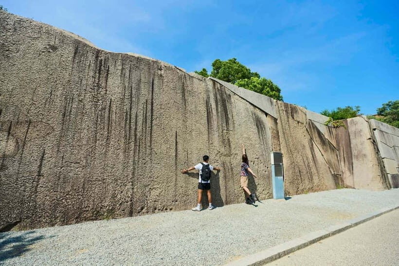 Osaka: Castle History Walking Tour / Castle Tower Admission - Key highlights to expect