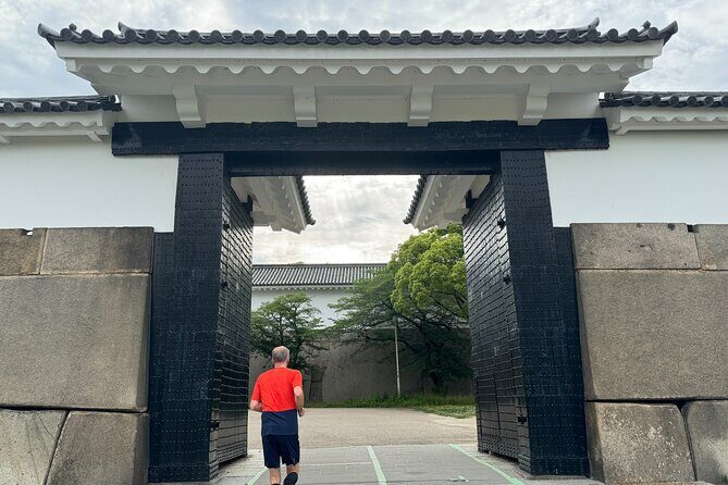 Osaka Early Morning Osaka Castle Tour Avoid Crowds - Meeting at Lawson S Otemae Rest House and ending by Gokuraku-bashi