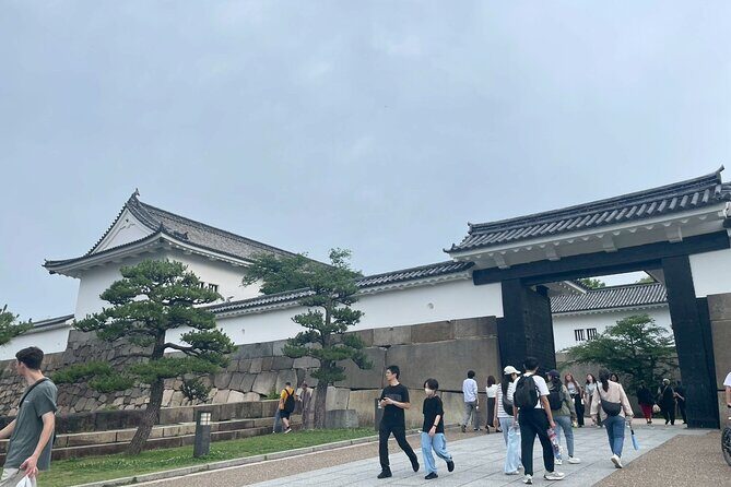 Osaka Full-Day Experience with Castle, Kushikastu and Temple - Riding the JR Loop Line to Shinsekai: where kushikatsu culture lives