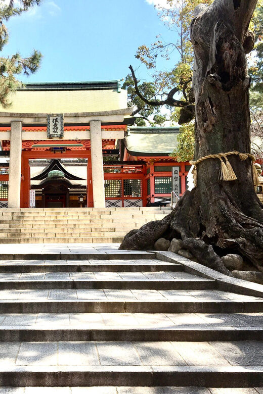 Osaka: Full-Day Private Guided Tour of the Historical City - Shinsekai and Tsutenkaku: 1970s nostalgia after centuries of power