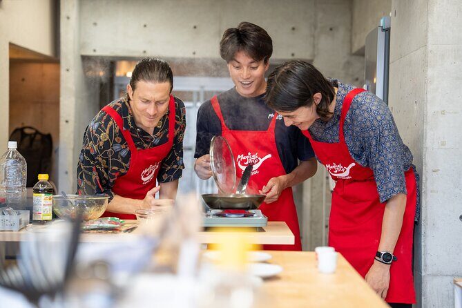 Osaka Home Feast Cooking and Sake Experience - The supermarket lesson that actually helps you cook