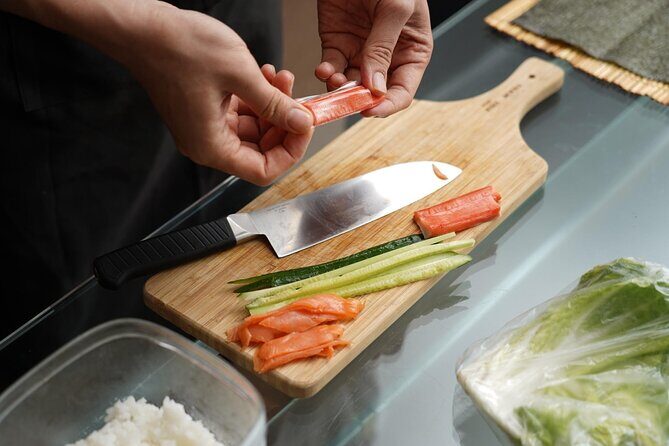 Osaka Market Tour & Cooking Class with Local Expert Masato/Shohei - Karahori Shotengai: a 30-minute market tour that actually teaches