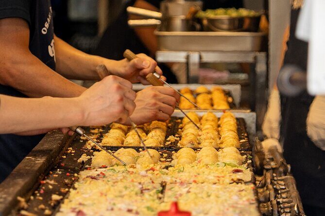 Osaka Michelin Food Tour Experience Kaiseki and Local dishes - Shinsaibashi shotengai and the tableware shop pause