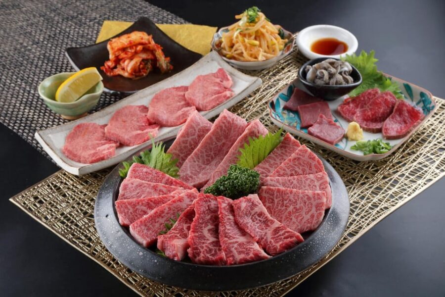 Osaka: Premium Wagyu Yakiniku at Nikuoroshi Mannoya Bettei - Finding Nikuoroshi Mannoya Bettei in a narrow alley near Higashi-Umeda
