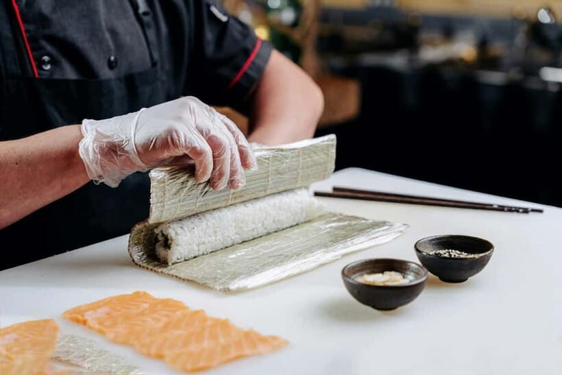 Osaka: Sushi Making Class and Dotonbori Food Tour - Who This Osaka Tour Fits Best (And Who Might Skip It)