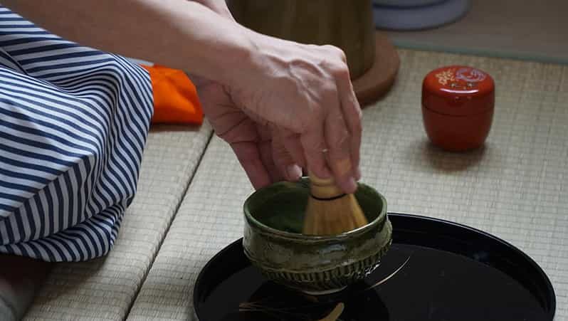 Osaka: Tea Ceremony and Matcha Tea Bowl Making Workshop - Entering the tea ceremony class in Osaka, the calm start that matters