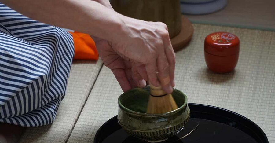 Osaka: Tea Ceremony and Matcha Tea Bowl Making Workshop - Making your matcha bowl with Anna, the craft you can feel