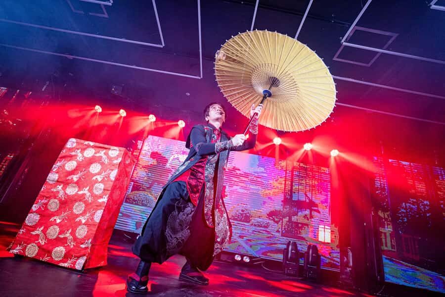 OSAKA VARIETY ACT SHOW - What You’ll See: Six Changing Performer Groups