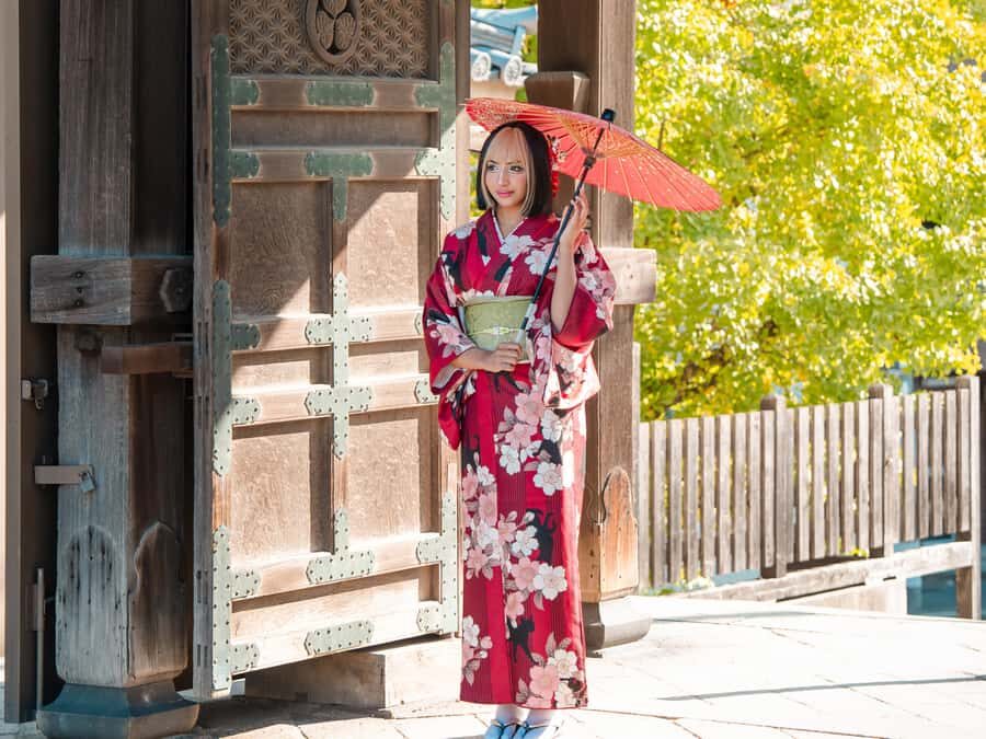 Osaka: Yukata Rental 90mins Plan for Adults - Choosing Your Yukata: Style Options for Every Look