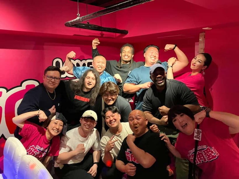 OSAKA:Drink to your heart's content with the muscular girls - Osaka’s Muscle Girl Bar: what you’re really paying for