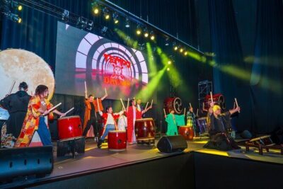 OSAKA:Feel the Power! Learn Taiko Drum from Professionals - The 50-minute story mission: how the show works