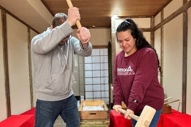 【For adult】Traditional Mochi Pounding Experience with Tasting - Why Mochi Pounding Feels Like a Real Osaka Moment
